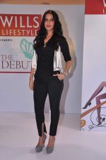 Neha Dhupia at Wills Lifestyle emerging designers collection launch in Parel, Mumbai on  (92).JPG